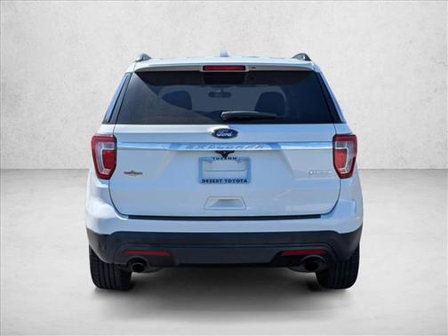 Oxford White 2017 Ford Explorer Base