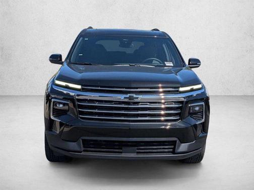 Mosaic Black Metallic 2026 Chevrolet Traverse LT