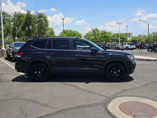 2023 Volkswagen Atlas 3.6L SE w/Technology