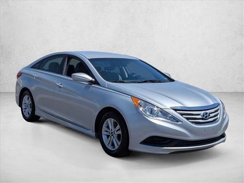 Radiant Silver Metallic 2014 Hyundai SONATA GLS