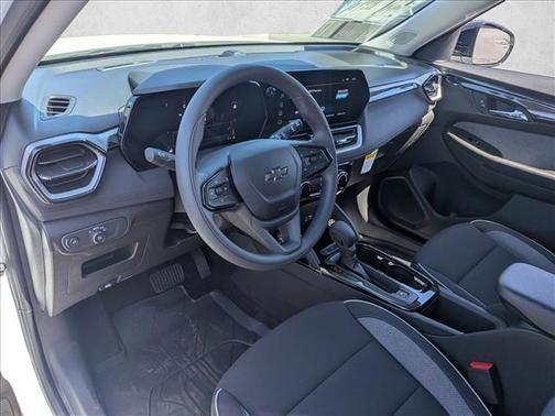 Summit White 2026 Chevrolet Trailblazer LT