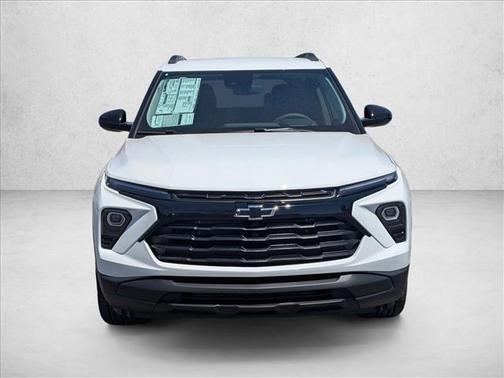 Summit White 2026 Chevrolet Trailblazer LT