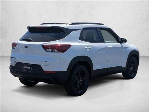 Summit White 2026 Chevrolet Trailblazer LT