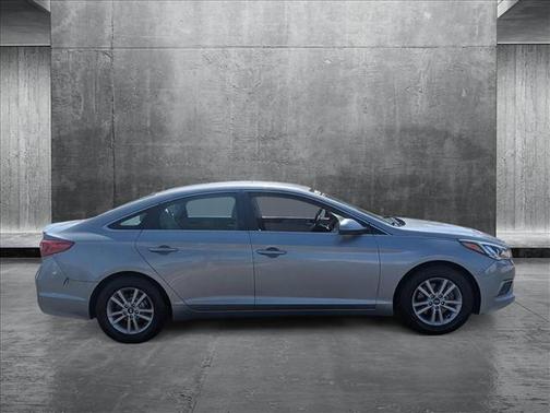 2017 Hyundai SONATA Base