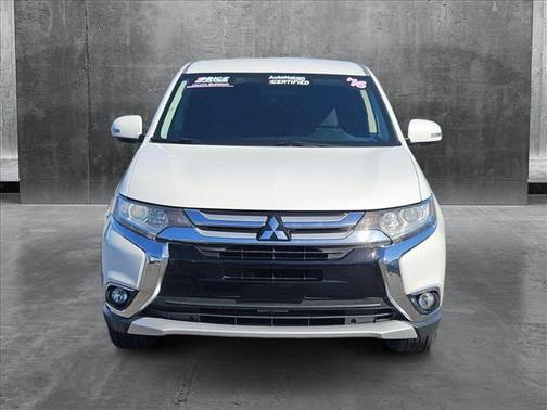 2016 Mitsubishi Outlander SE