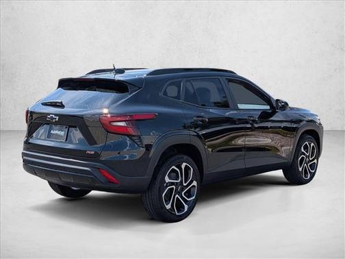 Mosaic Black Metallic 2026 Chevrolet Trax FWD 2RS