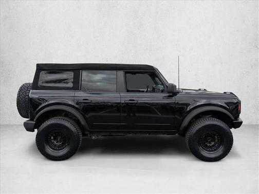 2021 Ford Bronco Base