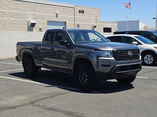 2022 Nissan Frontier S