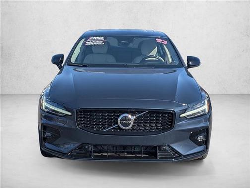 2023 Volvo S60 B5 Core Dark Theme