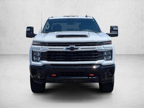 Summit White 2024 Chevrolet Silverado 2500 Custom