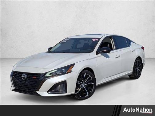 Pearl White Tricoat 2024 Nissan Altima SR FWD