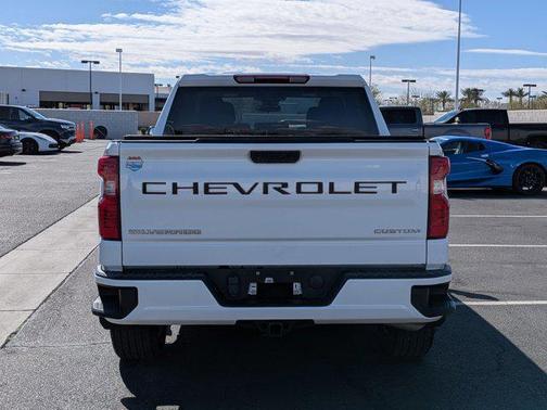 2024 Chevrolet Silverado 1500 Custom