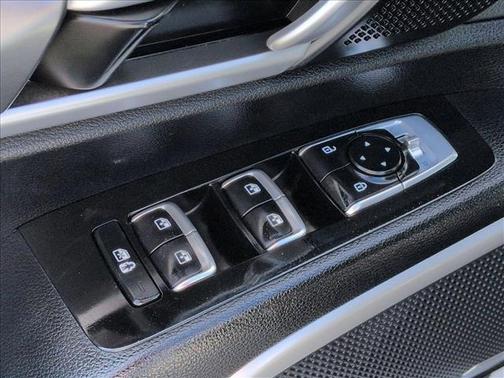 Glacial White Pearl 2021 Kia Telluride S