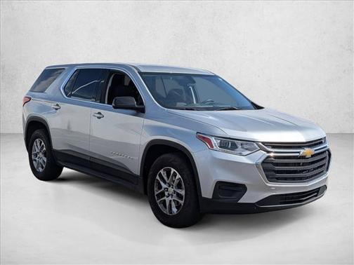 Silver Ice Metallic 2020 Chevrolet Traverse LS