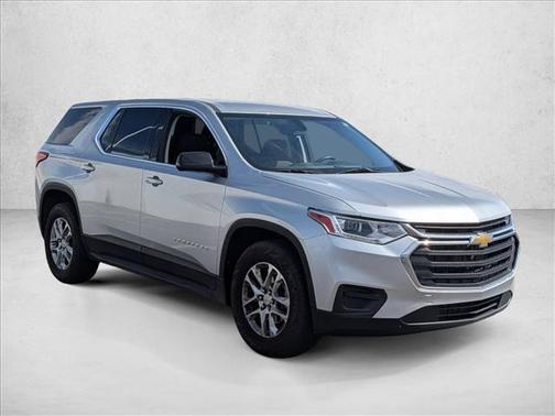 Silver Ice Metallic 2020 Chevrolet Traverse LS