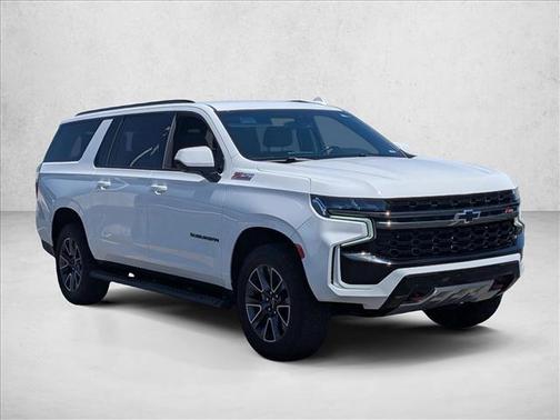 Summit White 2021 Chevrolet Suburban 4WD Z71