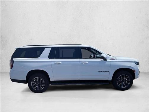 Summit White 2021 Chevrolet Suburban 4WD Z71