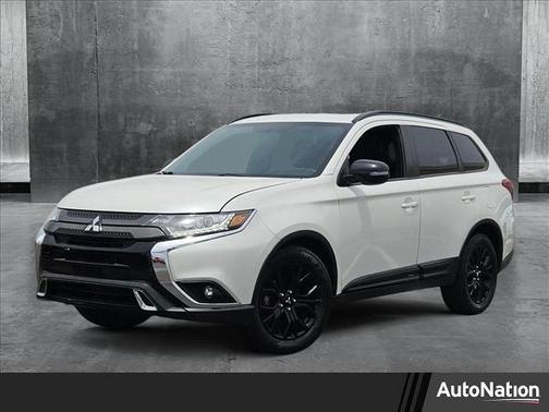 2019 Mitsubishi Outlander SE