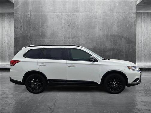 2019 Mitsubishi Outlander SE