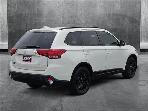 2019 Mitsubishi Outlander SE