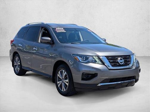 Gun Metallic 2020 Nissan Pathfinder S 2WD