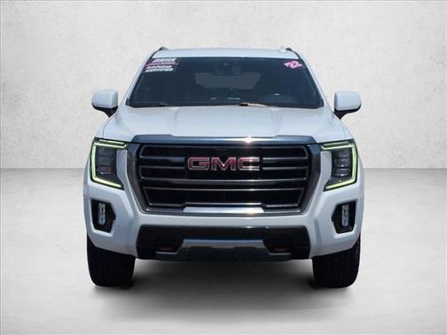 Summit White 2022 GMC Yukon XL 4WD AT4