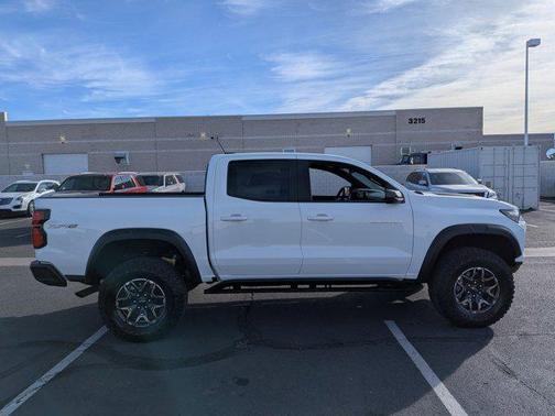 2024 Chevrolet Colorado ZR2