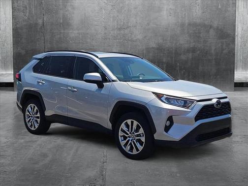 2020 Toyota RAV4 XLE Premium
