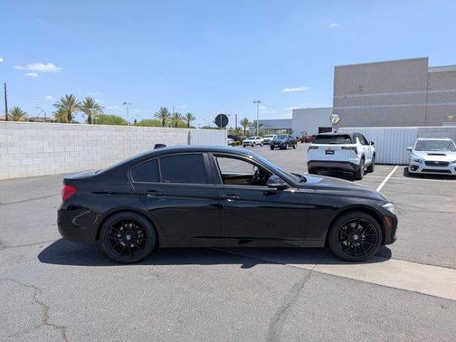Jet Black 2018 BMW 320 i