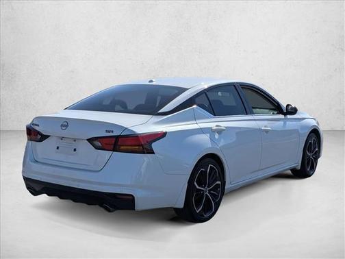 2024 Nissan Altima SR FWD