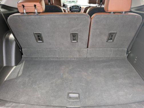 Iridescent Pearl Tricoat 2018 Chevrolet Traverse High Country