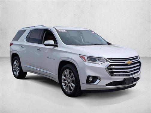 Iridescent Pearl Tricoat 2018 Chevrolet Traverse High Country