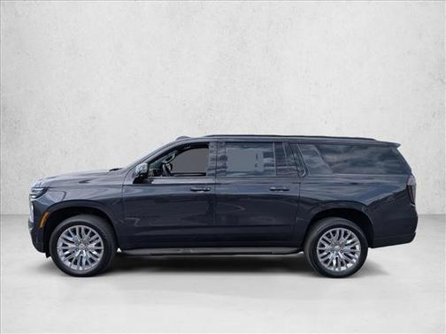 Dark Ash Metallic 2026 Chevrolet Suburban RST
