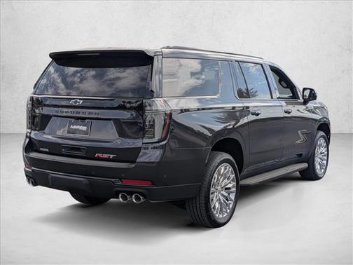 Dark Ash Metallic 2026 Chevrolet Suburban RST