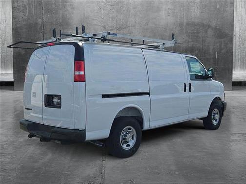 2025 Chevrolet Express 2500 RWD 2500 Regular Wheelbase WT