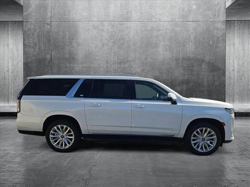 2021 Cadillac Escalade ESV Luxury