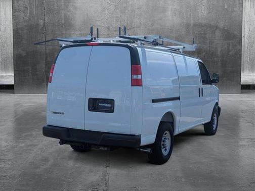 2025 Chevrolet Express 2500 RWD 2500 Regular Wheelbase WT