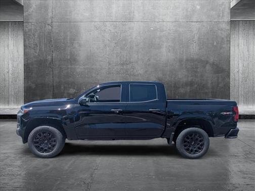 2025 Chevrolet Colorado WT