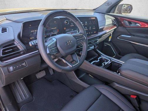 Mosaic Black Metallic 2026 Chevrolet Traverse AWD Z71