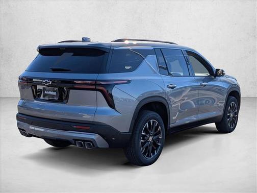 Sterling Gray Metallic 2026 Chevrolet Traverse LT