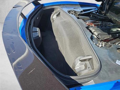 2025 Chevrolet Corvette Stingray w/2LT