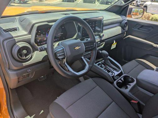2025 Chevrolet Colorado WT
