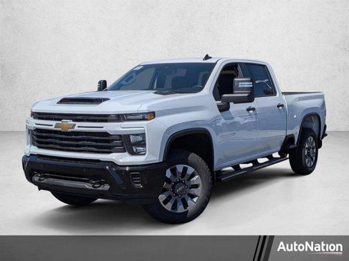 Summit White 2026 Chevrolet Silverado 2500 Custom