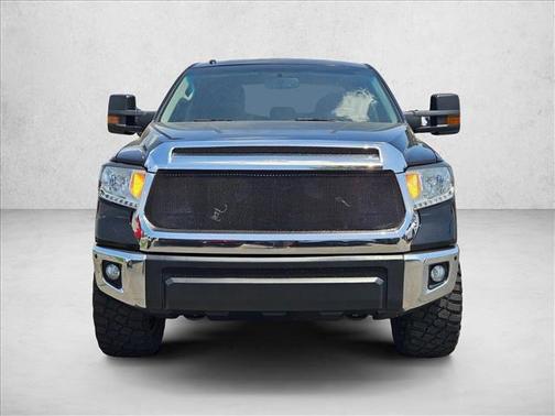 Black 2016 Toyota Tundra SR5