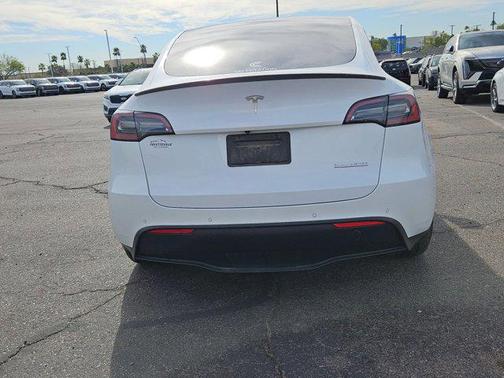 2022 Tesla Model Y Performance Dual Motor All-Wheel Drive