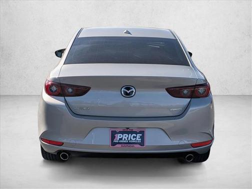 2022 Mazda Mazda3 FWD w/Premium Package