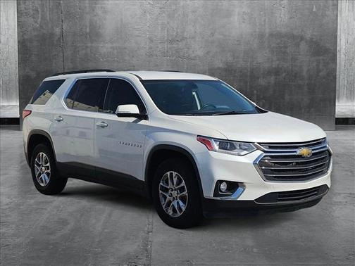 2020 Chevrolet Traverse LT Cloth