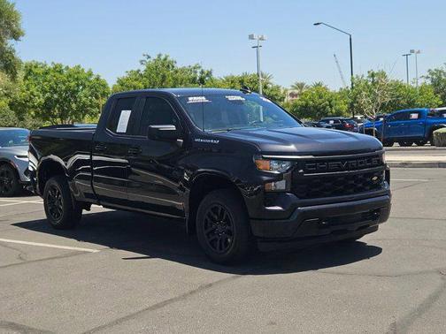 2022 Chevrolet Silverado 1500 Custom