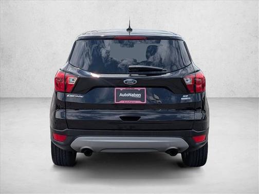 Agate Black Metallic 2019 Ford Escape SE