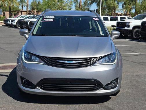 2018 Chrysler Pacifica Hybrid Touring L